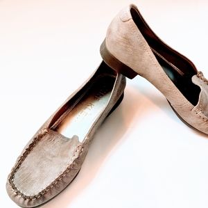 Anne klein flats
